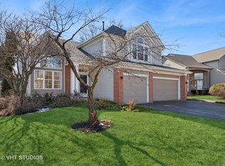 463 Gatewood Ln, Grayslake, IL 60030