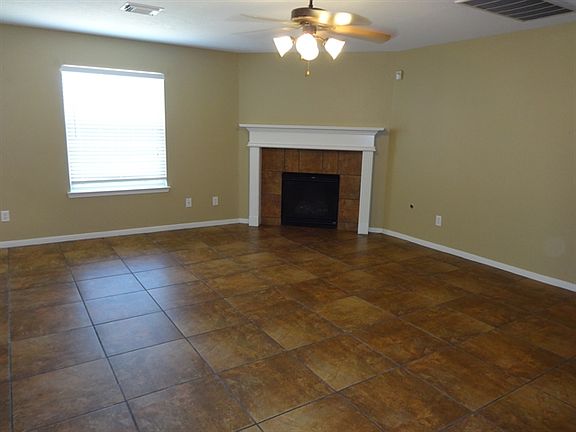 2nd image of 4217 Thyme Cir