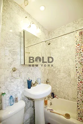 Rented by Bold New York | media 22