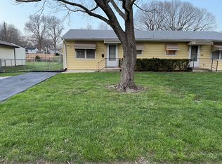 813 NW B St, Blue Springs, MO 64015