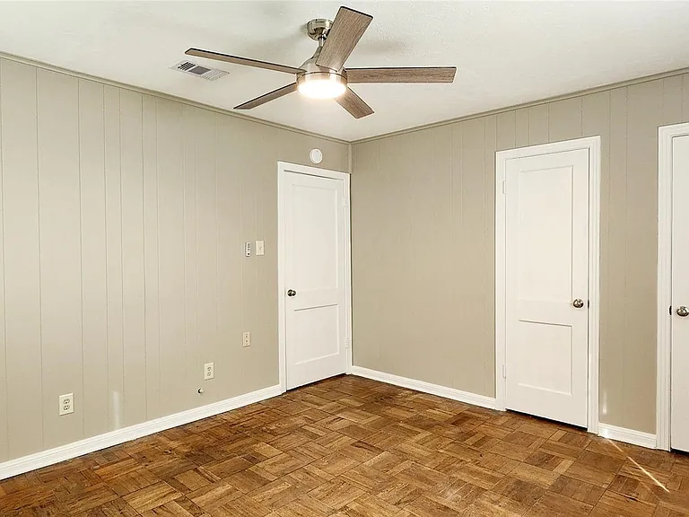 113 Laurel St — Photo 14