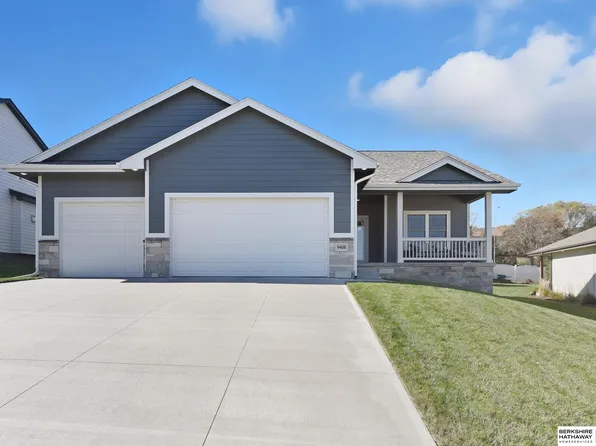 9406 S 71st Ave, Papillion, NE 68133
