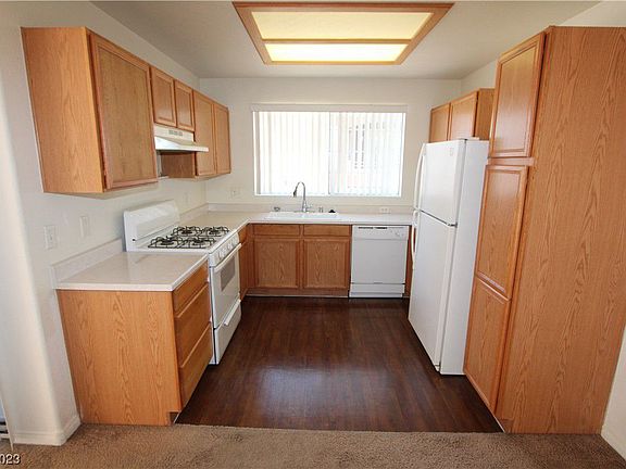 5th image of 830 Carnegie St APT 1722