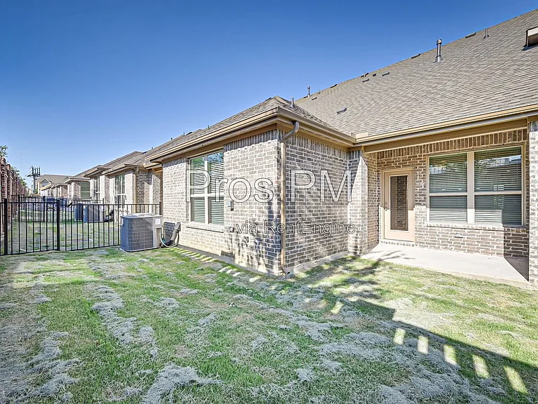 4256 Mingo Dr — Photo 19