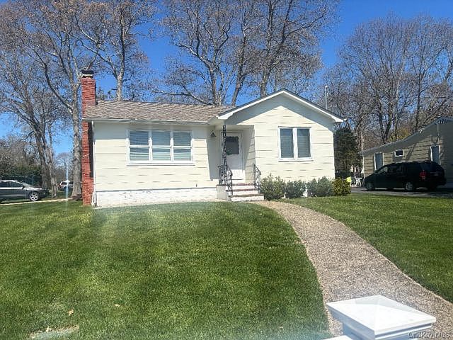 1st image of 5 Mallard Dr