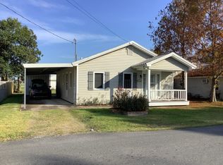 725 Marie St, Scott, LA 70583