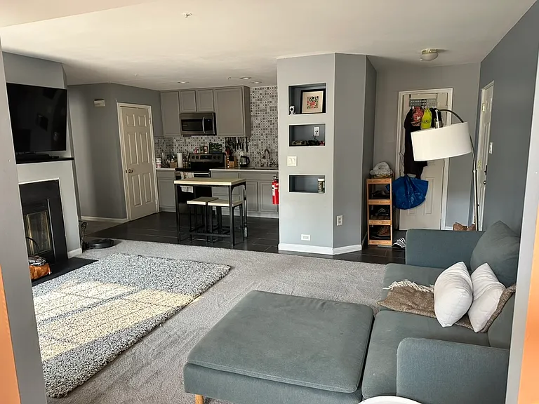 2030 Alice Ave #301 — Photo 7