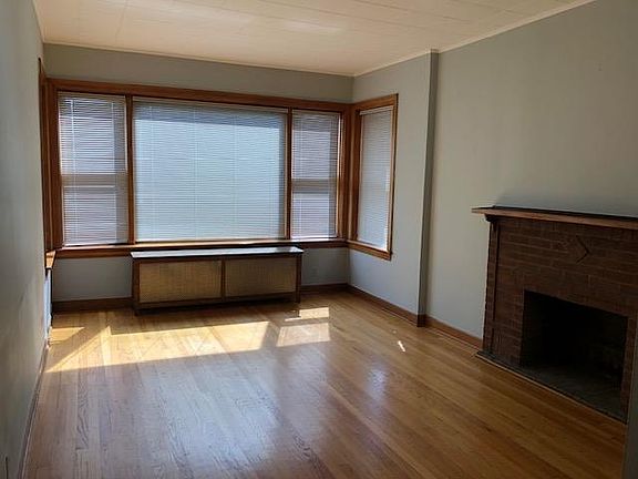 3rd image of 2556 W Pensacola Ave Floor 2