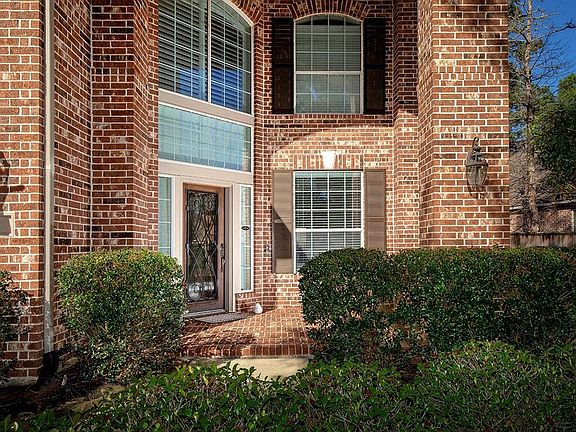 4th image of 75 Oriel Oaks Cir