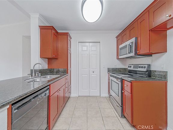 4th image of 1027 Vista Del Cerro Dr Unit 204