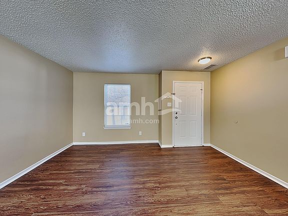 5th image of 9915 Sapphire Berry Ln