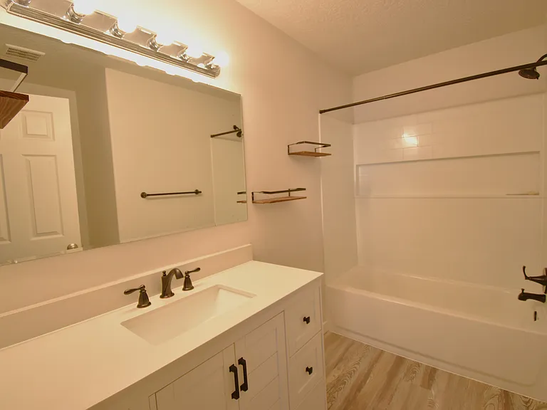 2707 Colfax Dr — Photo 11