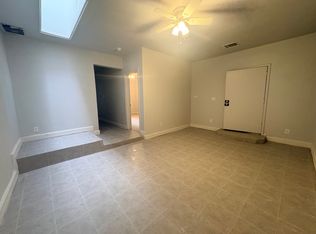 523 N 4th St #B, Belen, NM 87002