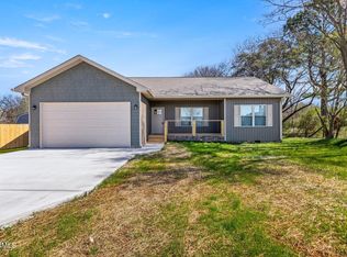 1618 Palos St, Athens, TN 37303