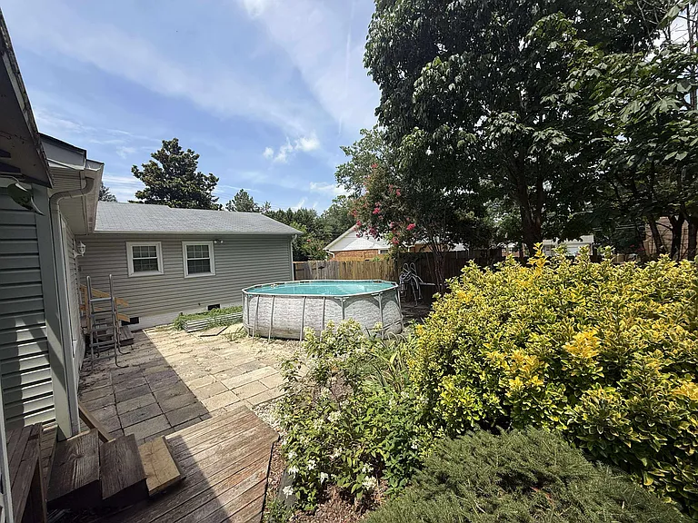 516 Oakview Rd — Photo 17