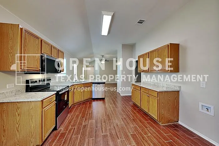 12141 Thicket Bend Dr — Photo 5