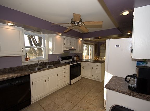 2nd image of 12 Harmon Dr