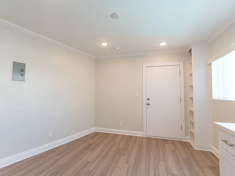 123 California Ave — Photo 19