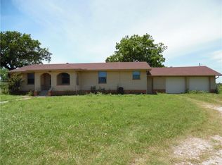 1119 Salt Creek Rd, Springtown, TX 76082