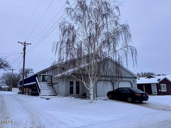 2nd image of 115 Broadmore St