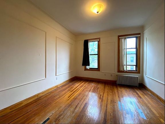 5th image of 31-16 36th Ave #2