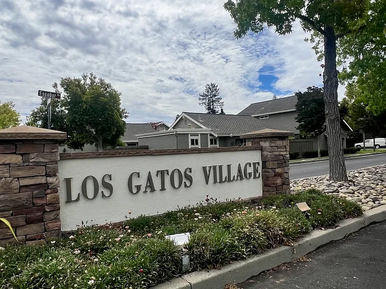 111 Escobar Ct — Photo 2