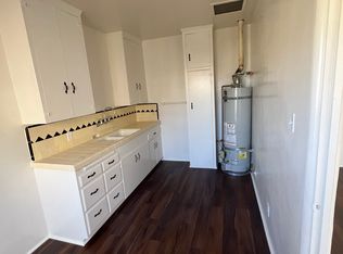 936 W 71st St #940-1/2, Los Angeles, CA 90044