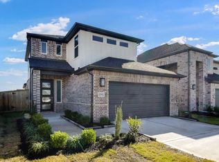 22102 Strathfield Cir, Cypress, TX 77433