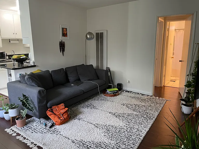 1444 Barry Ave #2A — Photo 11
