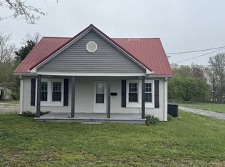 411 Grace Ave, Baxter, TN 38544