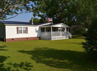 406 N Cox Rd, Loris, SC 29569