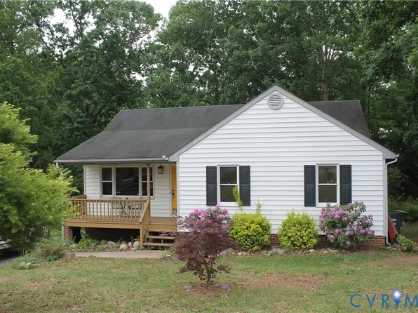 8819 McCaw Dr, North Chesterfield, VA 23235