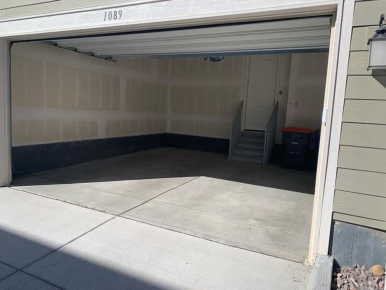 1089 Anker Dr — Photo 10