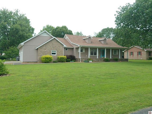 2nd image of 850 Cindy Dr