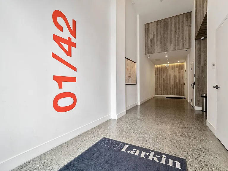 719 Larkin St #503 — Photo 11