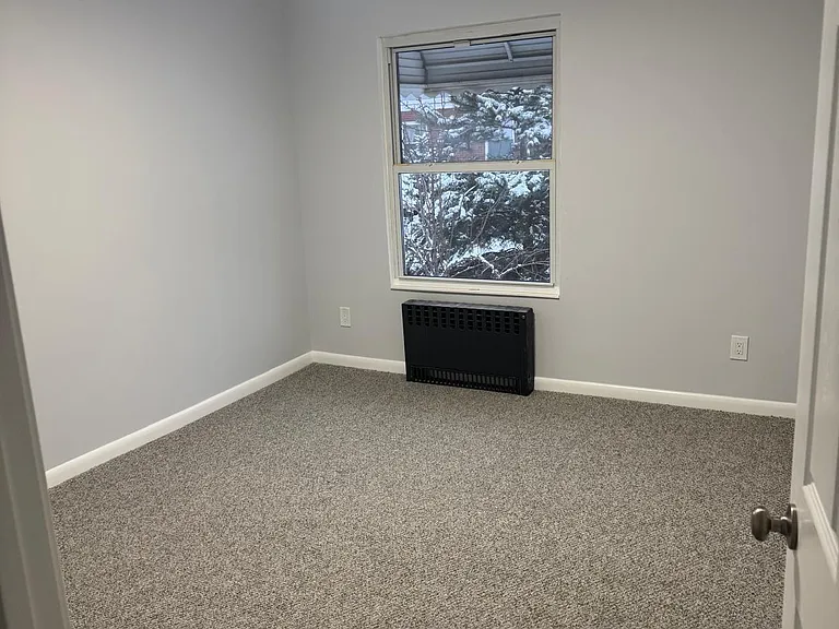 3748 Bayview Ave — Photo 13
