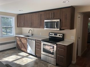 76 Cherry Rd, Rocky Point, NY 11778