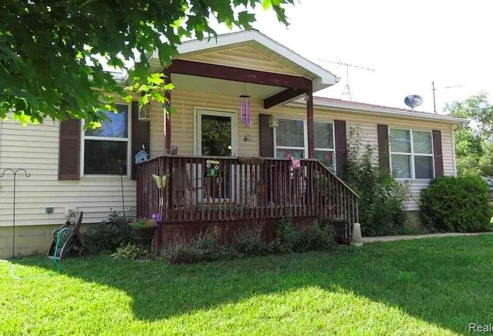 1st image of 424 Maple St
