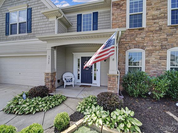 2nd image of 3953 Kestrel Ln