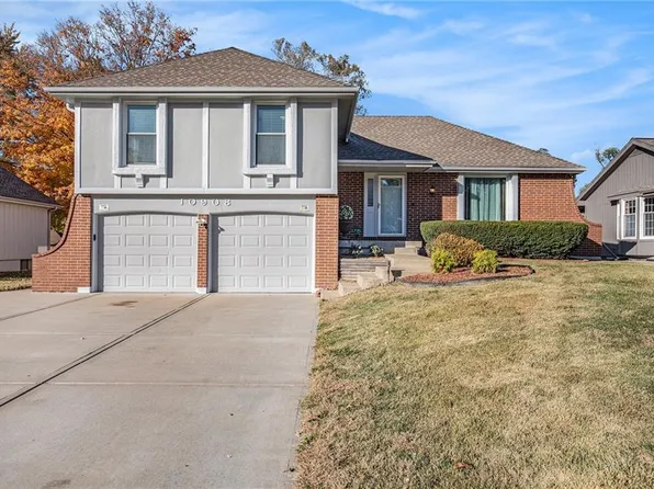 10908 E 81st St, Raytown, MO 64138