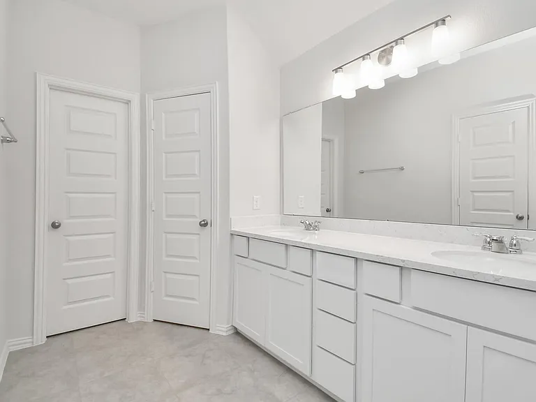 1534 Revolution Way — Photo 35