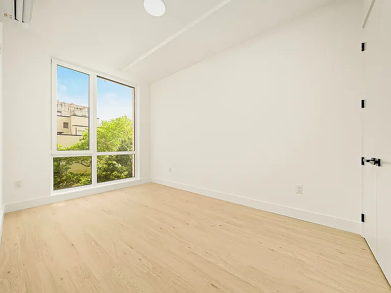 733 Lincoln Pl #1208 — Photo 4