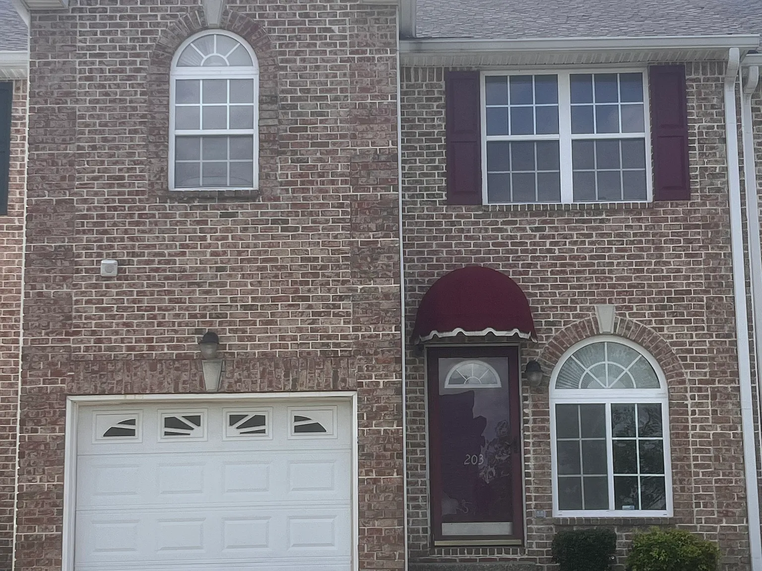 2 bed, 2.5 bath, 1632 sqft, $2,000 — Photo 3