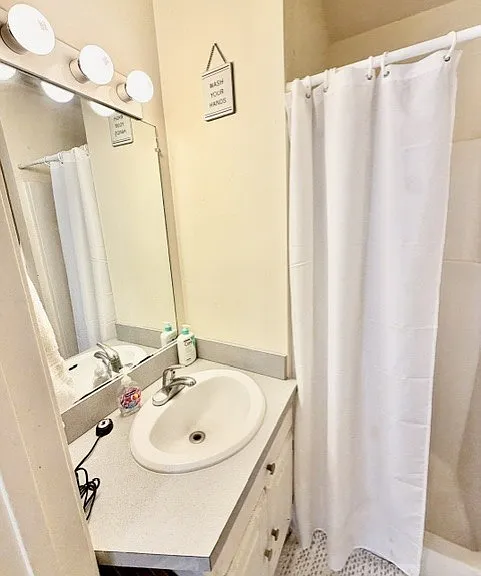 24 Hull St #2R — Photo 8