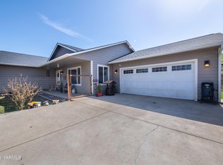 17202 Cottonwood Canyon Rd, Yakima, WA 98908