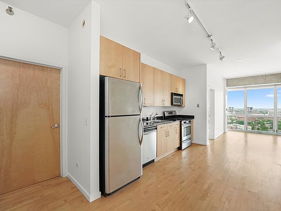 4th image of 1845 S Michigan Ave Unit 2002