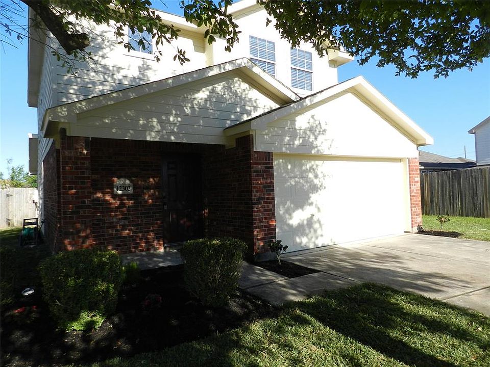 1st image of 12302 Chute Forest Dr