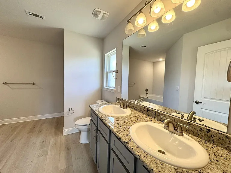 3851 Redbud Way — Photo 12
