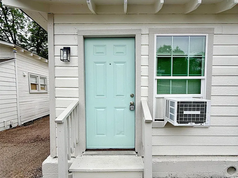 7427 Avenue I #D — Photo 1
