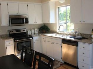609 Draco Dr, Petaluma, CA 94954
